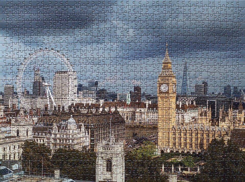 Modern Architecture — 500 Piece Puzzle